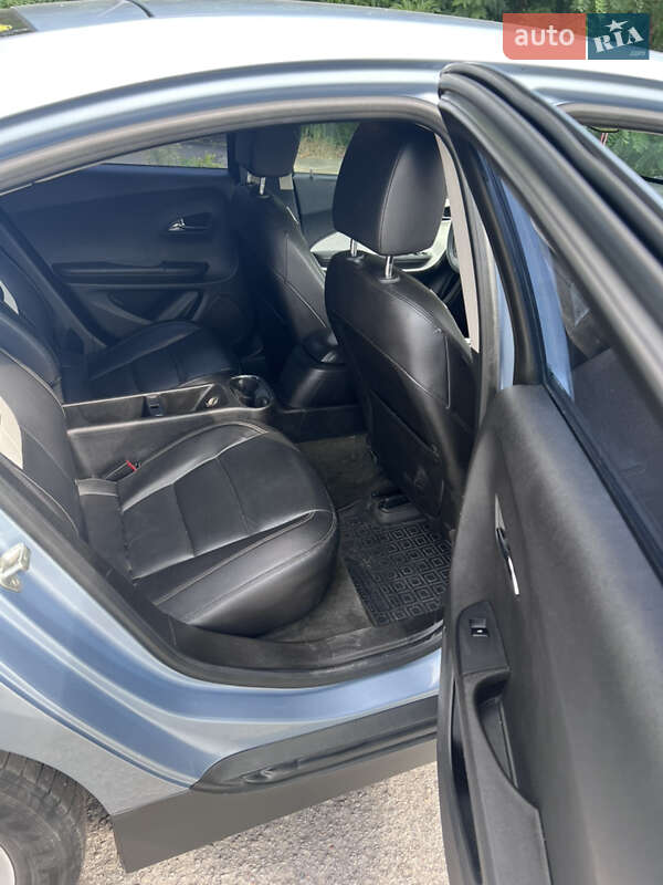 Хэтчбек Chevrolet Volt 2013 в Житомире фото 15 Хэтчбек Chevrolet Volt 2013 в Житомире