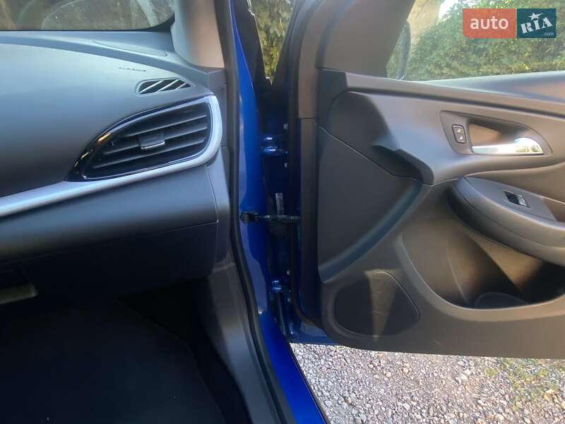 Хэтчбек Chevrolet Volt 2017 в Каменском фото 20 Хэтчбек Chevrolet Volt 2017 в Каменском