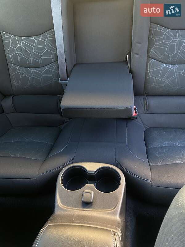 Хэтчбек Chevrolet Volt 2017 в Каменском фото 25 Хэтчбек Chevrolet Volt 2017 в Каменском