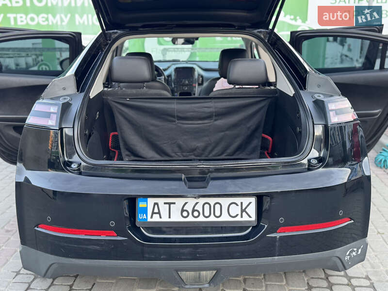 Хэтчбек Chevrolet Volt 2014 в Ивано-Франковске