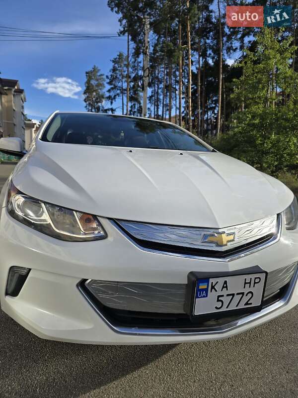 Хэтчбек Chevrolet Volt 2018 в Ирпене