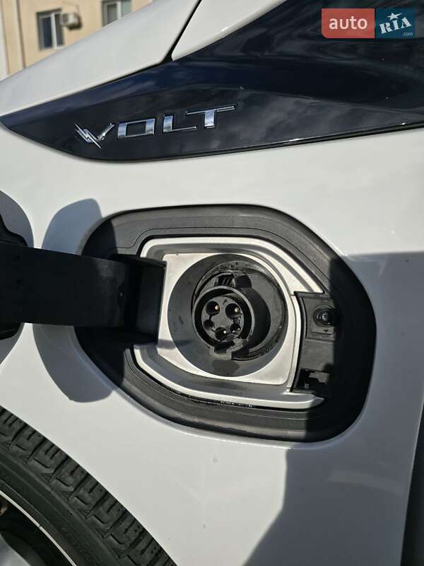 Хэтчбек Chevrolet Volt 2018 в Ирпене