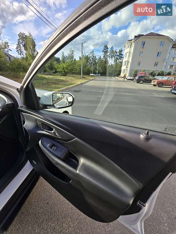 Хэтчбек Chevrolet Volt 2018 в Ирпене