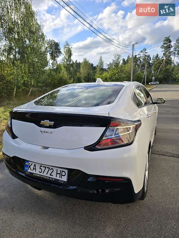 Хэтчбек Chevrolet Volt 2018 в Ирпене