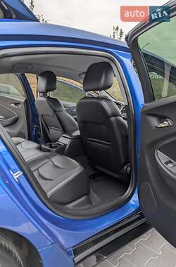 Хэтчбек Chevrolet Volt 2017 в 
