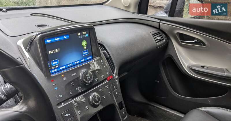 Хэтчбек Chevrolet Volt 2013 в Ивано-Франковске