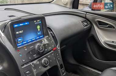 Хэтчбек Chevrolet Volt 2013 в 