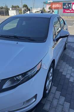 Хэтчбек Chevrolet Volt 2014 в 