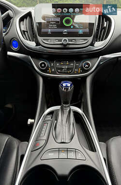 Хэтчбек Chevrolet Volt 2016 в 