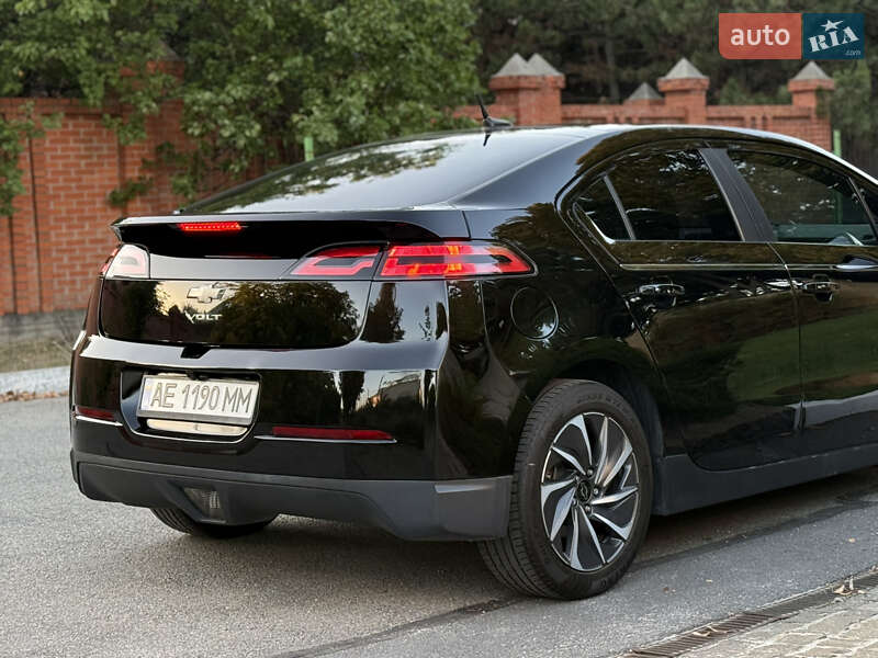 Хэтчбек Chevrolet Volt 2013 в Днепре