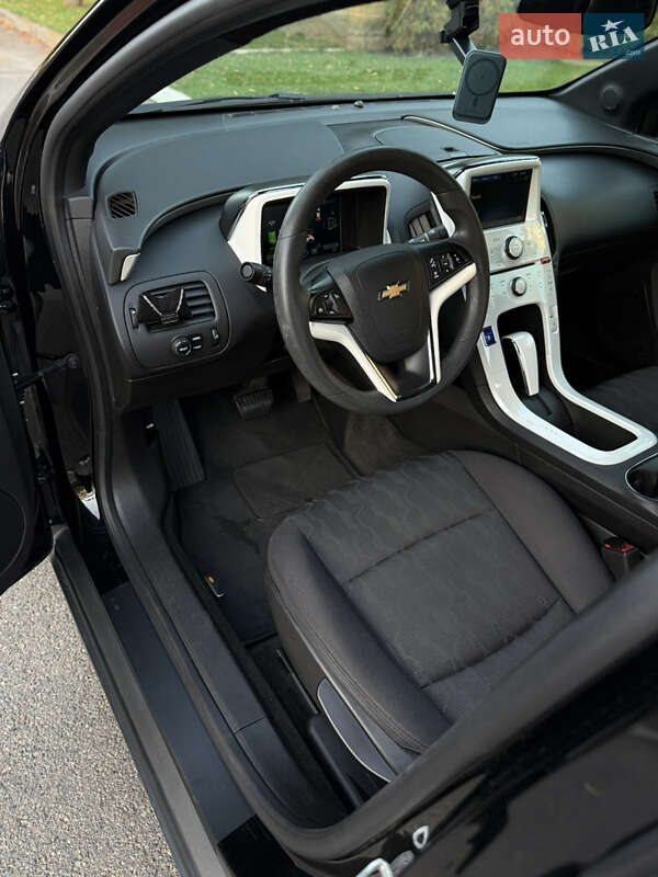 Хэтчбек Chevrolet Volt 2013 в Днепре