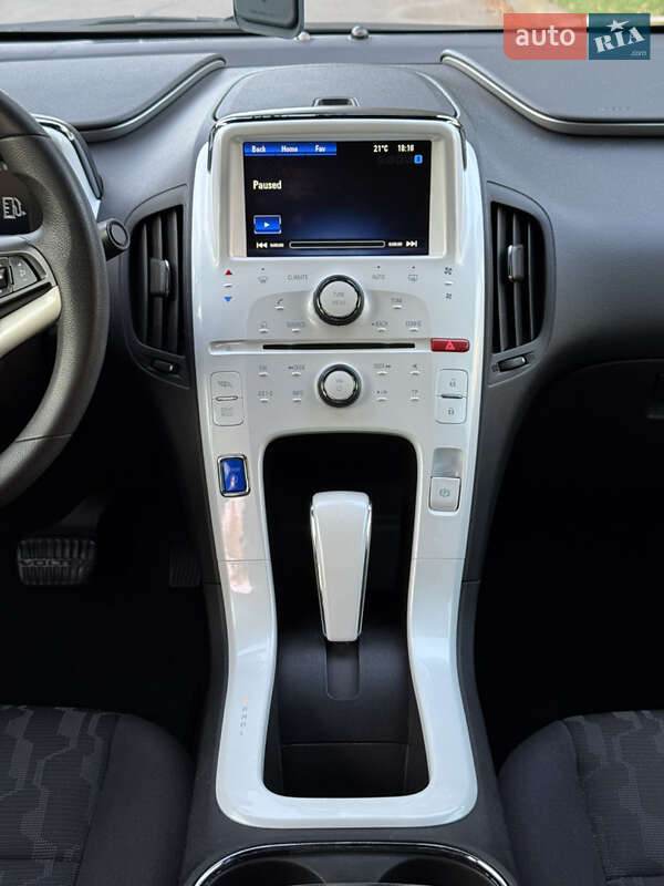 Хэтчбек Chevrolet Volt 2013 в Днепре