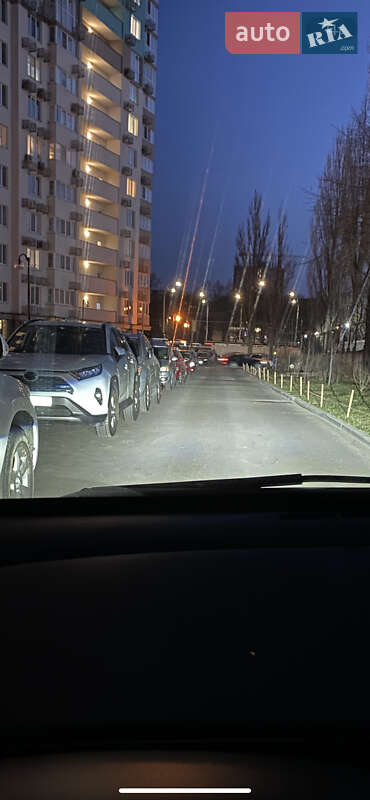 Хэтчбек Chevrolet Volt 2012 в Киеве