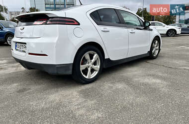 Хэтчбек Chevrolet Volt 2012 в 