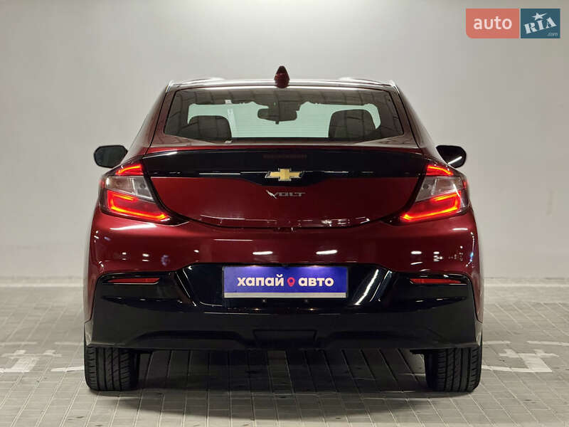 Хэтчбек Chevrolet Volt 2016 в Киеве