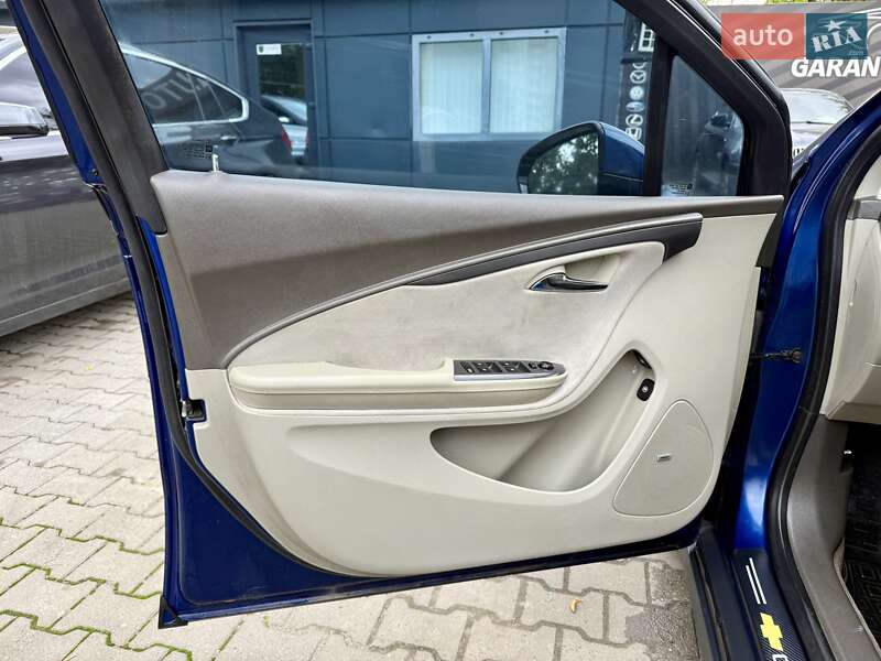 Хэтчбек Chevrolet Volt 2013 в Одессе