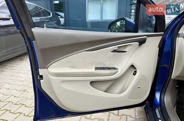 Хэтчбек Chevrolet Volt 2013 в 
