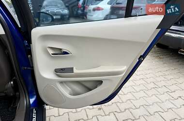 Хэтчбек Chevrolet Volt 2013 в 