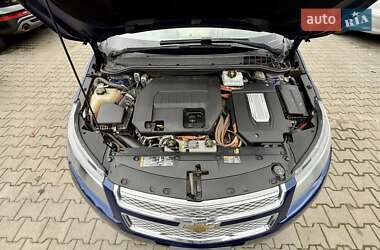 Хэтчбек Chevrolet Volt 2013 в 