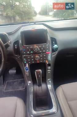 Хэтчбек Chevrolet Volt 2012 в 