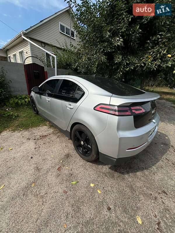 Хэтчбек Chevrolet Volt 2010 в Конотопе