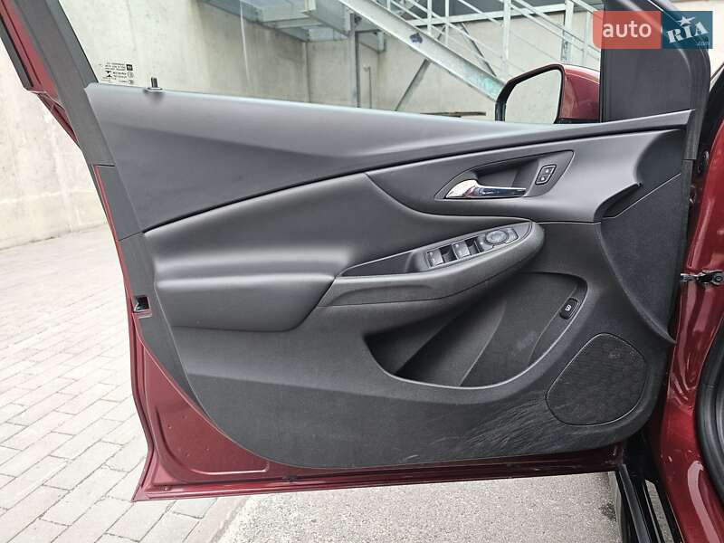 Хэтчбек Chevrolet Volt 2016 в Киеве