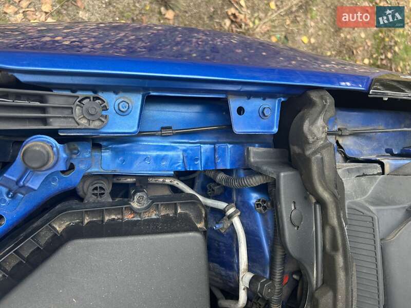 Хэтчбек Chevrolet Volt 2017 в Киеве