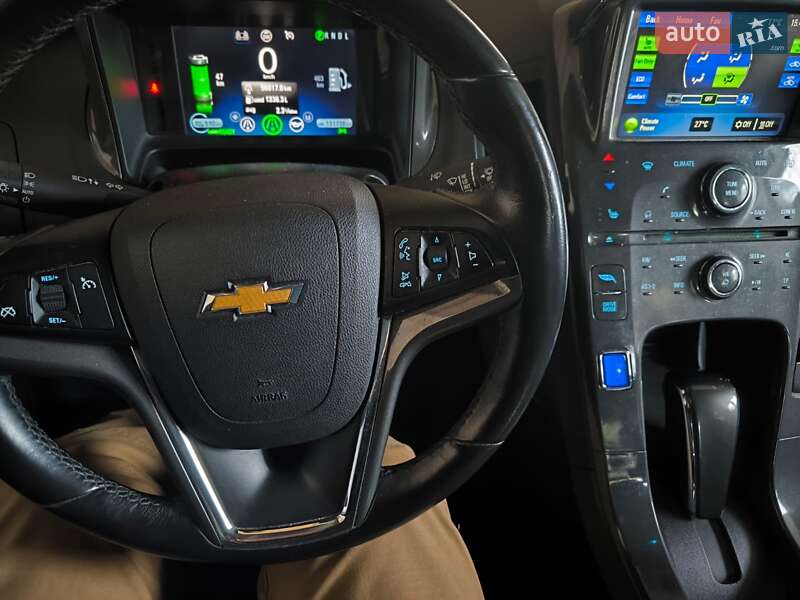 Хэтчбек Chevrolet Volt 2013 в Киеве