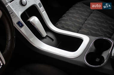 Хетчбек Chevrolet Volt 2012 в  фото 20 Хетчбек Chevrolet Volt 2012 в