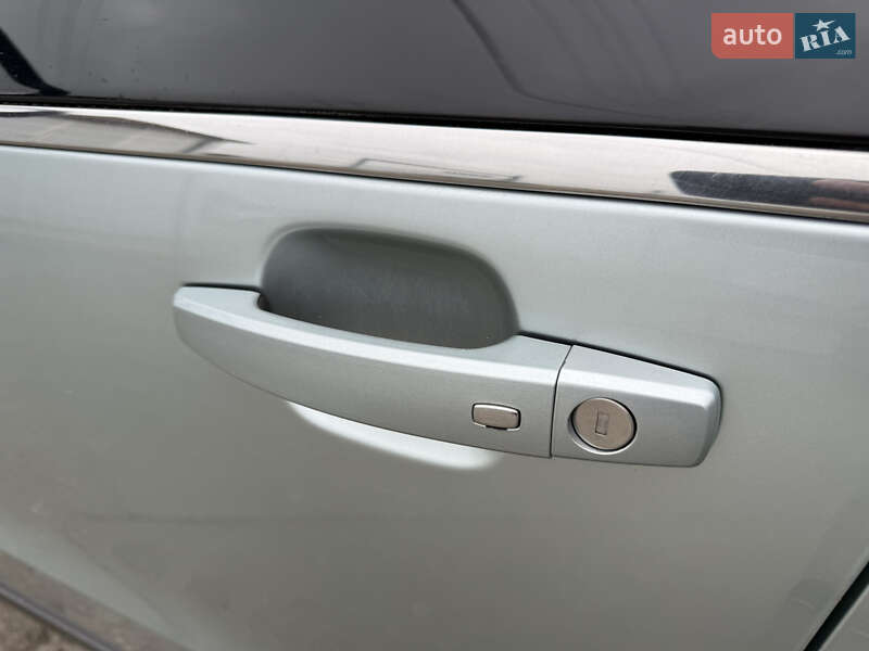 Хэтчбек Chevrolet Volt 2011 в Киеве