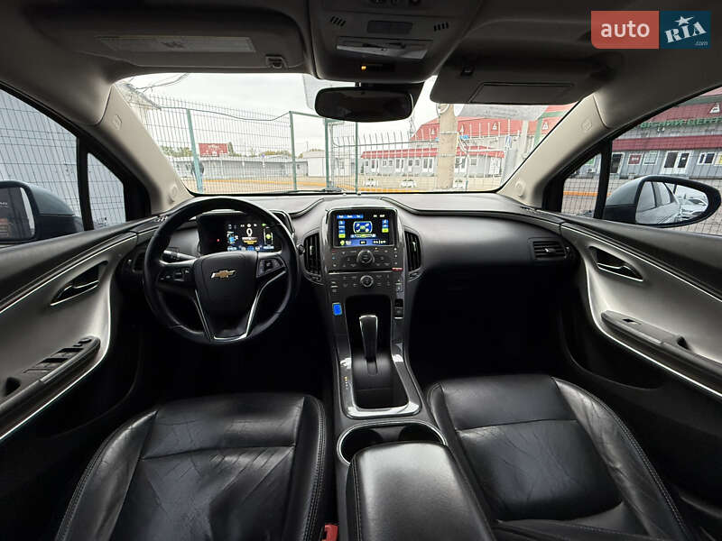 Хэтчбек Chevrolet Volt 2011 в Киеве