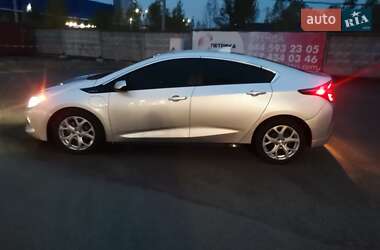 Хэтчбек Chevrolet Volt 2016 в Киеве