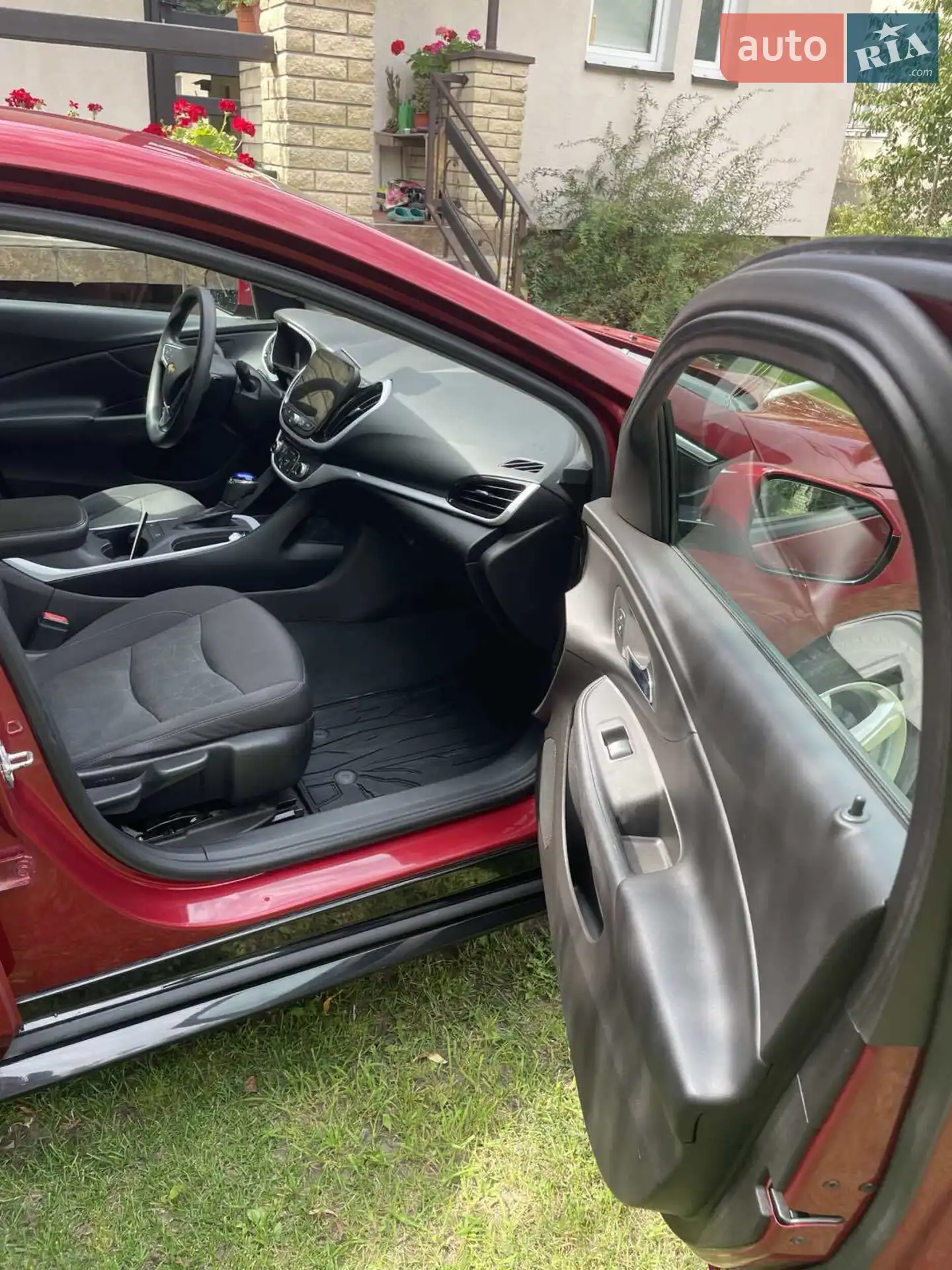 2018 Chevrolet Volt - мініатюра 9