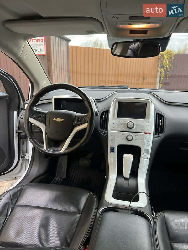 Хэтчбек Chevrolet Volt 2013 в Житомире