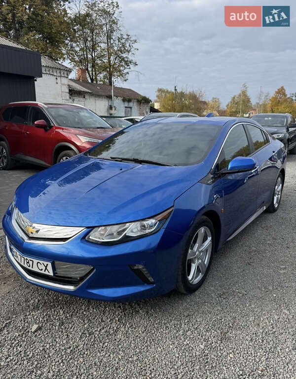 Хэтчбек Chevrolet Volt 2016 в Киеве