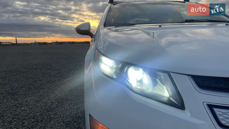 Хэтчбек Chevrolet Volt 2014 в Тернополе