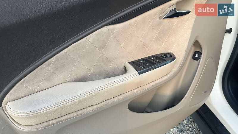 Хэтчбек Chevrolet Volt 2014 в Тернополе