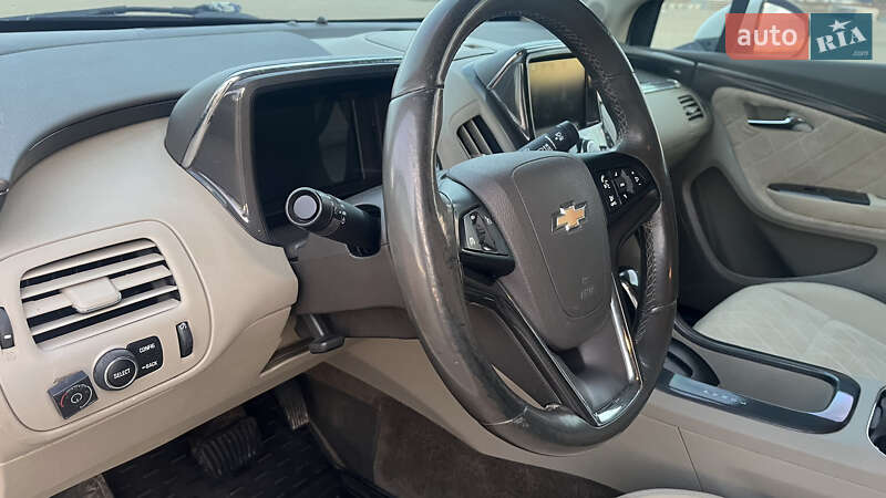 Хэтчбек Chevrolet Volt 2014 в Тернополе