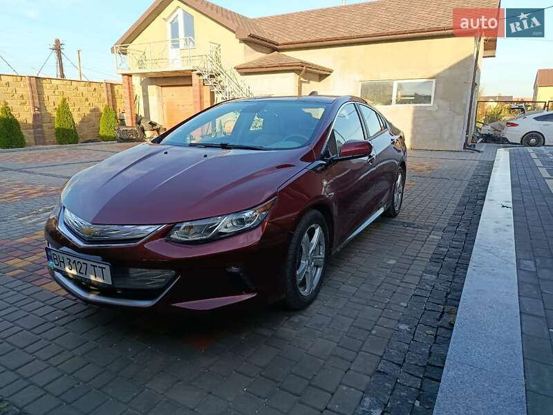Хэтчбек Chevrolet Volt 2016 в Кременчуге