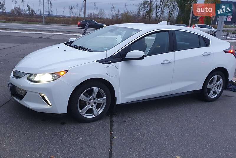 Хэтчбек Chevrolet Volt 2017 в Харькове