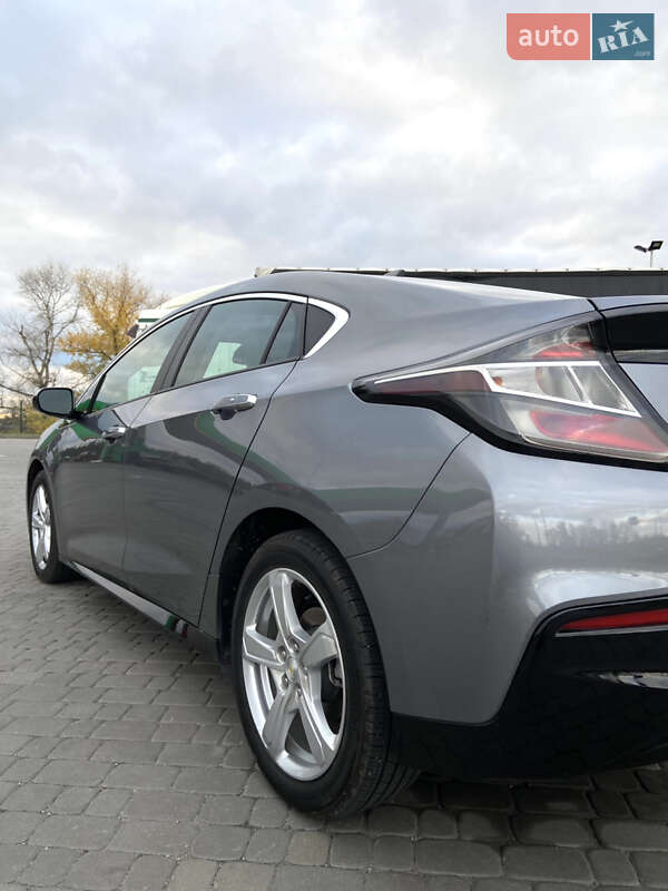 Хетчбек Chevrolet Volt 2017 в Кам'янському