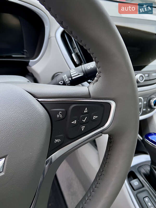 Хетчбек Chevrolet Volt 2017 в Кам'янському