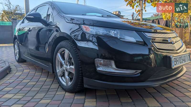 Хэтчбек Chevrolet Volt 2011 в Раздельной фото Хэтчбек Chevrolet Volt 2011 в Раздельной