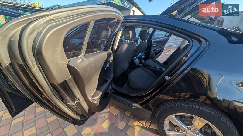 Хэтчбек Chevrolet Volt 2011 в Раздельной фото 16 Хэтчбек Chevrolet Volt 2011 в Раздельной