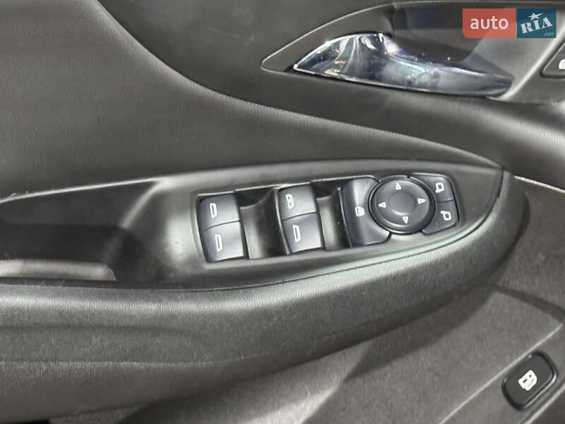 Хэтчбек Chevrolet Volt 2016 в Одессе