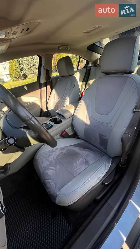 Хетчбек Chevrolet Volt 2014 в Кривому Розі фото 14 Хетчбек Chevrolet Volt 2014 в Кривому Розі