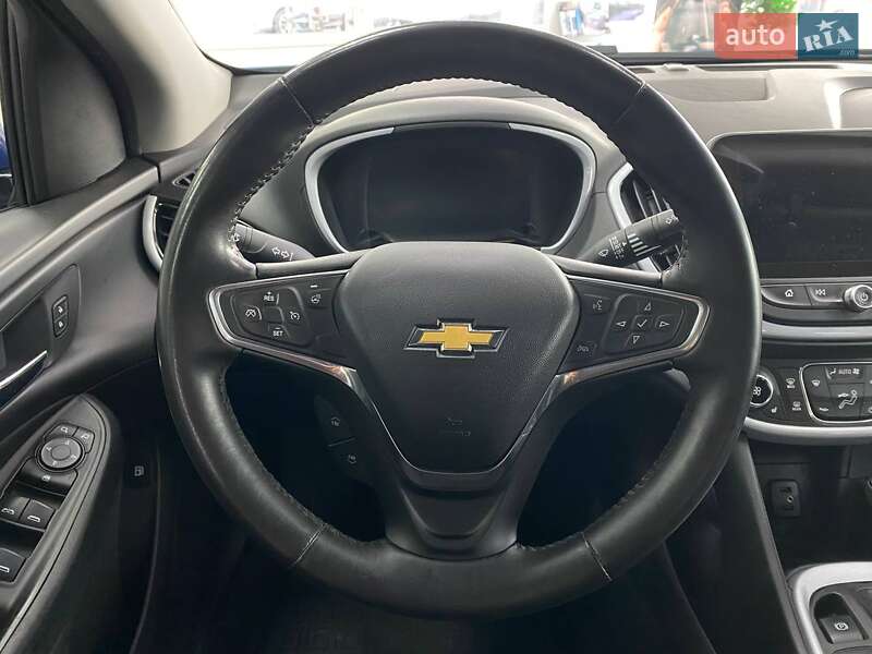 Хэтчбек Chevrolet Volt 2017 в Киеве