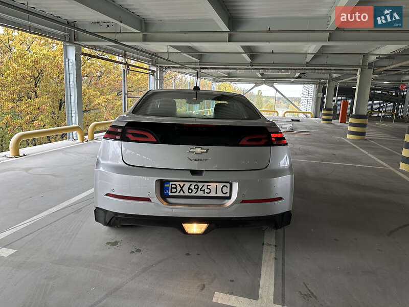 Хэтчбек Chevrolet Volt 2015 в Киеве фото 9 Хэтчбек Chevrolet Volt 2015 в Киеве