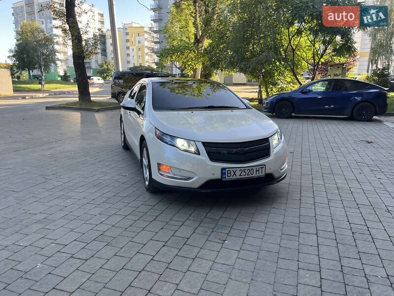 Хетчбек Chevrolet Volt 2011 в Івано-Франківську