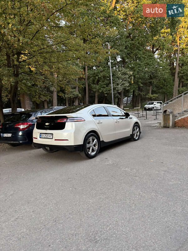 Хетчбек Chevrolet Volt 2011 в Івано-Франківську